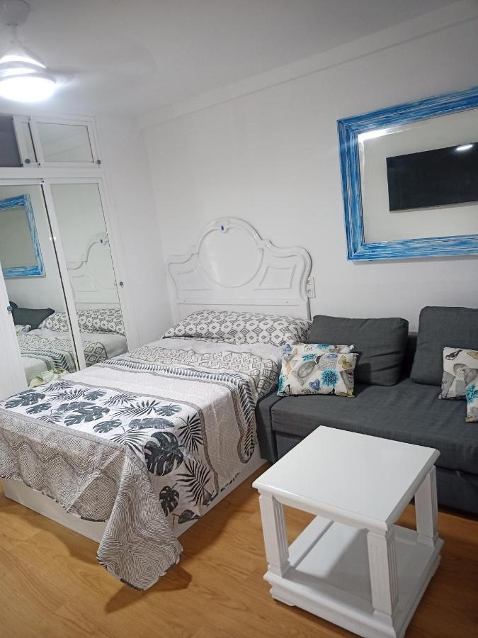 Sweet Home Benalmadena, Estudio Con Vistas Al Mar Y Excelente Conexion Wifi, Para No Fumadores, Con Piscinas, Sea Views, With Swimming Pools, Completely Renovated, Ideal For Older People, Bright With Morning Sun, No Smoking Ngoại thất bức ảnh