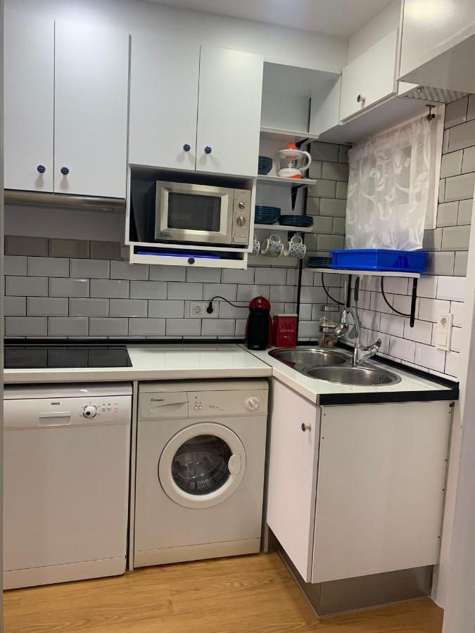 Sweet Home Benalmadena, Estudio Con Vistas Al Mar Y Excelente Conexion Wifi, Para No Fumadores, Con Piscinas, Sea Views, With Swimming Pools, Completely Renovated, Ideal For Older People, Bright With Morning Sun, No Smoking Ngoại thất bức ảnh